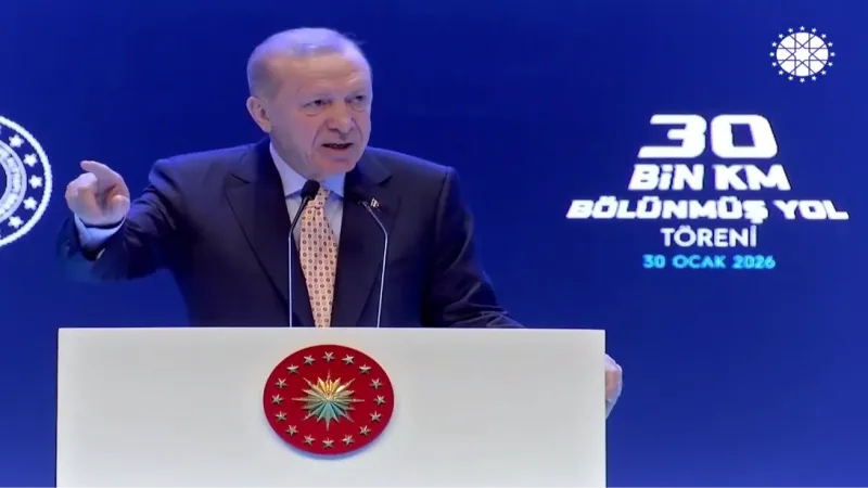 Cumhurbaşkanı Erdoğan: Türkiye'yi yeni yollar ve yatırımlarla büyütmeye devam edeceğiz