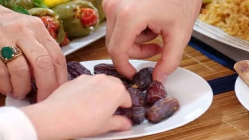 Ramazan’da sağlıklı beslenme ve aktivite önerileri