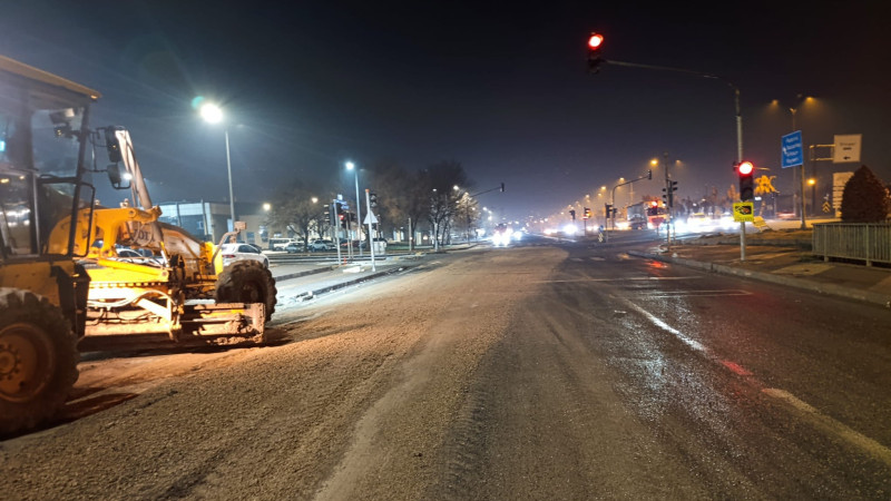 Altyapı Çalışmasının Devam Ettiği Yollardaki Bozulmalar Gideriliyor