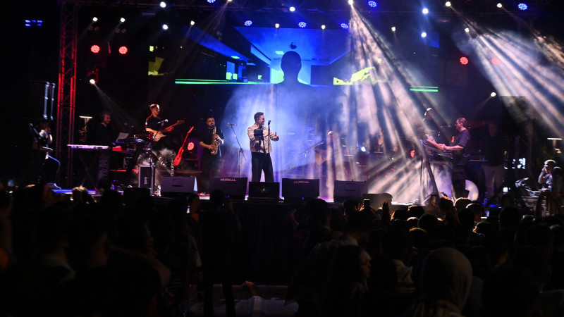 Onikişubat Gençlik Festivali’nin ilk konserinde Oğuzhan Koç sahne aldı