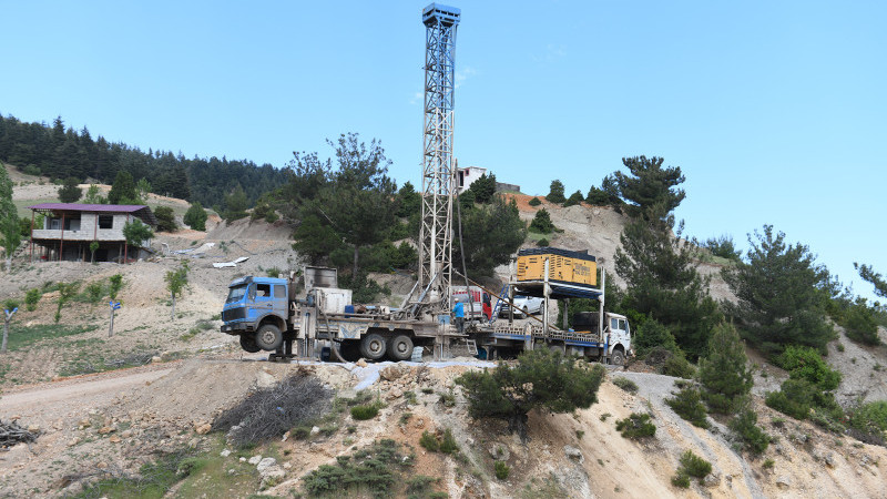 Büyükşehir 21 Mahalledeki Köy Evleri İçin Yeni İçmesuyu Altyapısı İnşa Ediyor