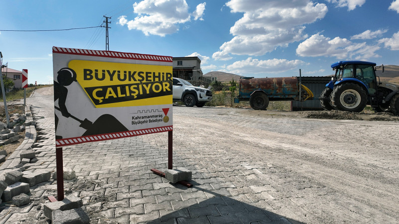 Elbistan Beyyurdu’nda Yollar Büyükşehirle Yenileniyor