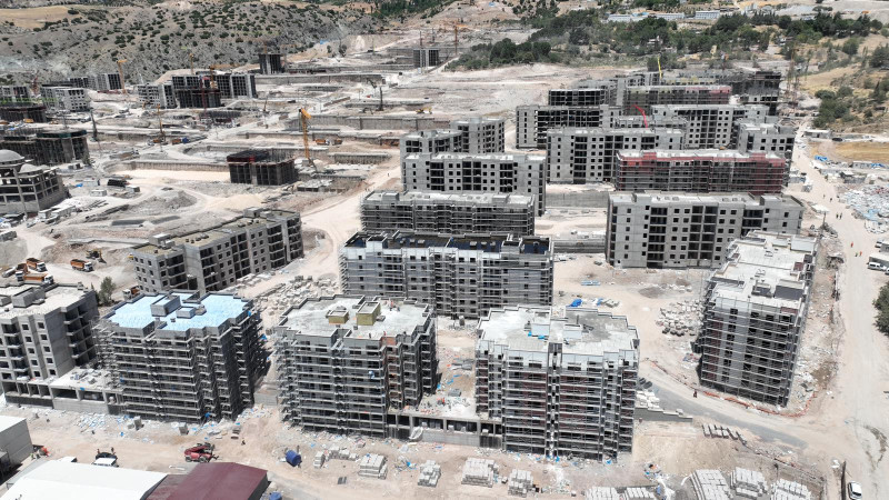 Görgel ve Ünlüer, Güneşevler İnşaat Sahasında İncelemelerde Bulundu