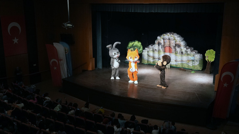 Sahne Çocuklar İçin Yeşerdi; Miniklere Doğa Sevgisi Aşılandı