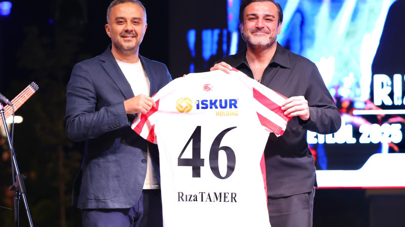 Başkan Toptaş’tan Rıza Tamer’e; Efsane geri döndü