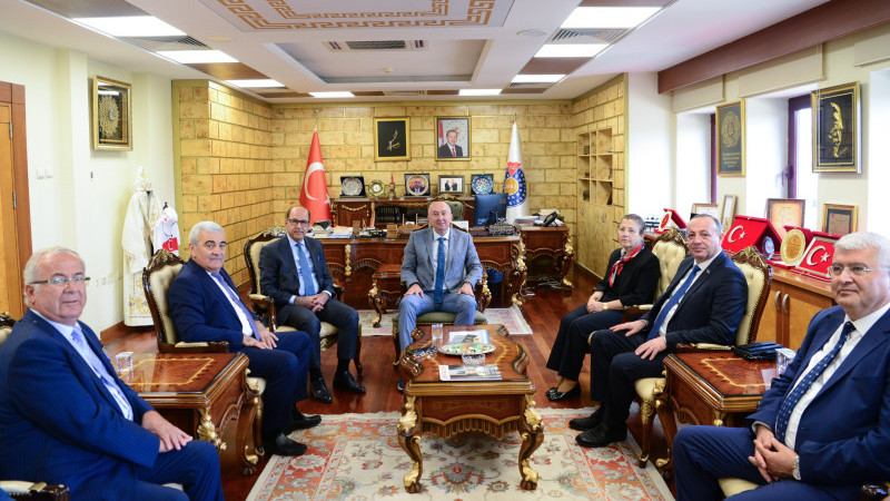 Azerbaycan Heyetinden KSÜ Rektörü Yasım’a Ziyaret