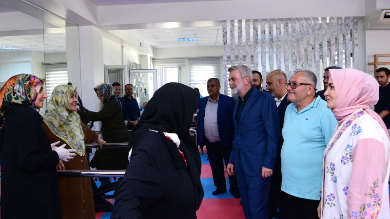 Başkan Görgel: “Yaşlılarımıza Yönelik Hizmetlerimizi Artırarak Sürdürüyoruz”