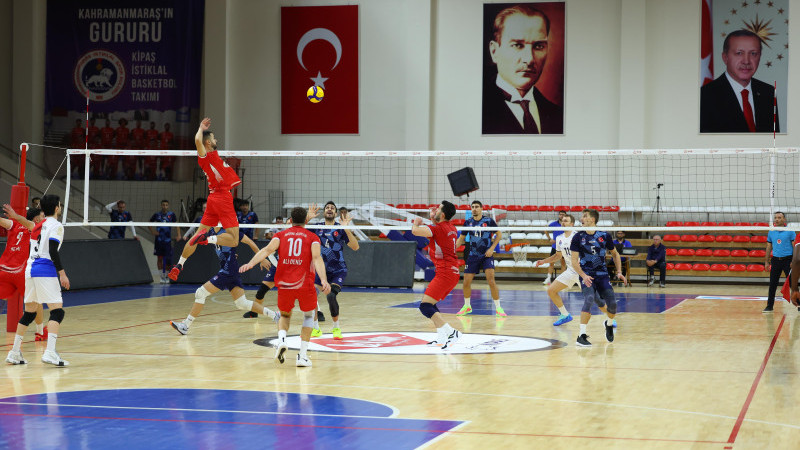 Onikişubat Belediyespor Voleybol Takımı Evinde Galibiyetle Başladı