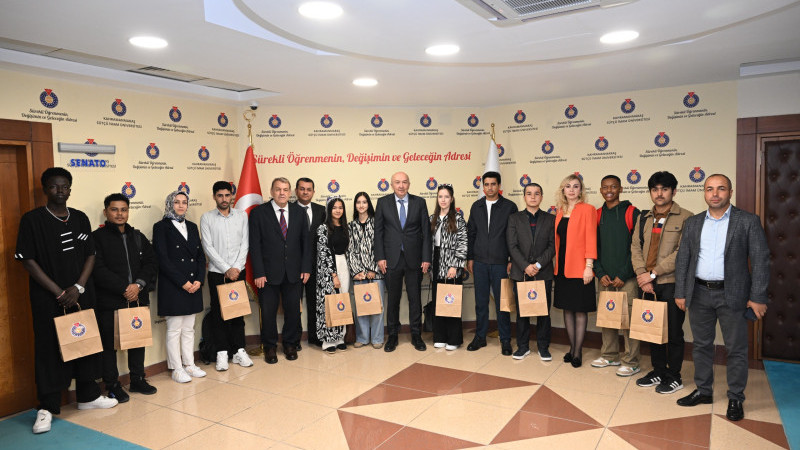 Uluslararası Öğrencilerden KSÜ Rektörü Prof. Dr. Alptekin Yasım’a Ziyaret