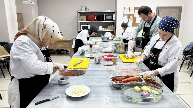 Kahramanmaraş Gastronomisinin Yeni Aşçıları KAMEK’te Yetişiyor